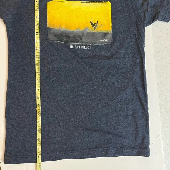 UC San Diego Surf Short Sleeve Blue Graphic T Shirt Size Small Coastal Classics - Picture 5 of 7